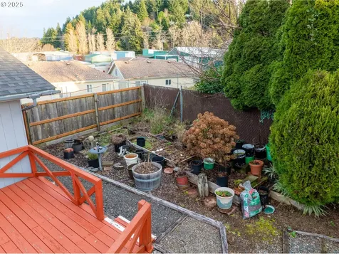 125 Holly Court Reedsport OR 97467