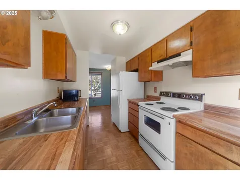 125 Holly Court Reedsport OR 97467