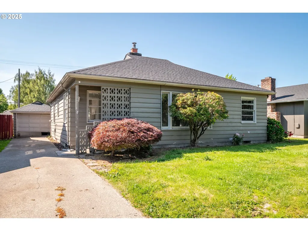 517 22nd Avenue Longview WA 98632