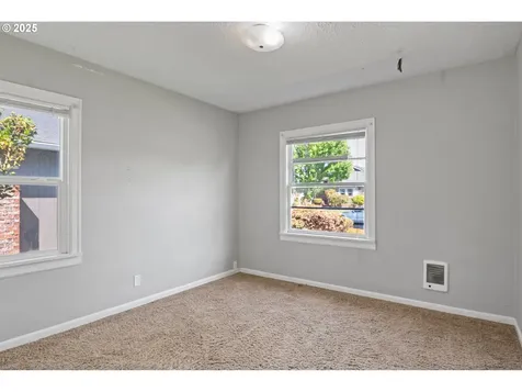 517 22nd Avenue Longview WA 98632