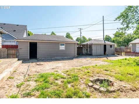 517 22nd Avenue Longview WA 98632