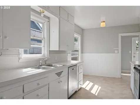 517 22nd Avenue Longview WA 98632