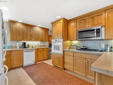 90686 Lewis Road Warrenton OR 97146