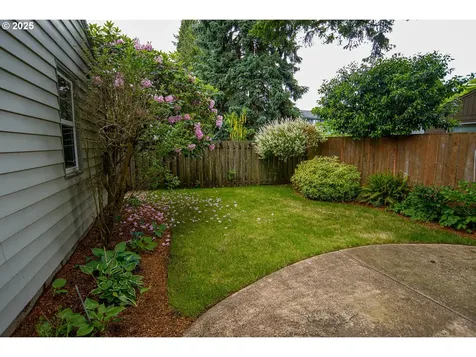 4715 SE Gladstone Street Portland OR 97206
