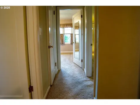 4715 SE Gladstone Street Portland OR 97206