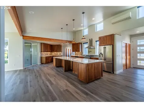 760 Carter Street SW Bandon OR 97411