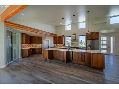 760 Carter Street SW Bandon OR 97411