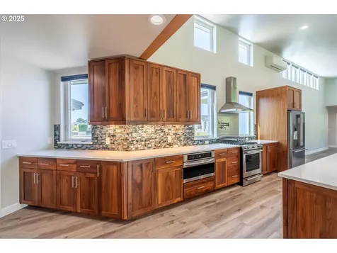 760 Carter Street SW Bandon OR 97411