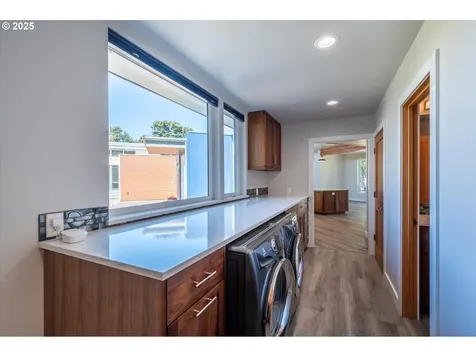 760 Carter Street SW Bandon OR 97411
