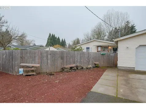 3010 3020 Stark Street Eugene OR 97404