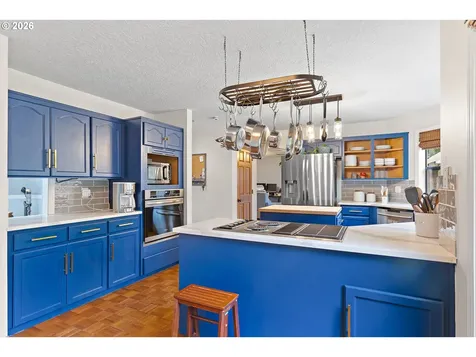 6850 SW 184th Avenue Beaverton OR 97007