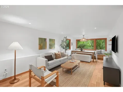 910 SW Canning Street Portland OR 97201