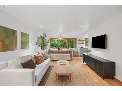 910 SW Canning Street Portland OR 97201