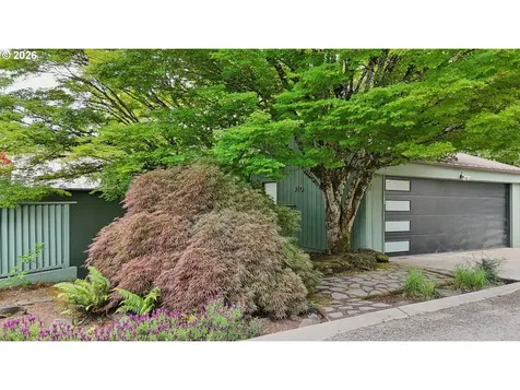 910 SW Canning Street Portland OR 97201