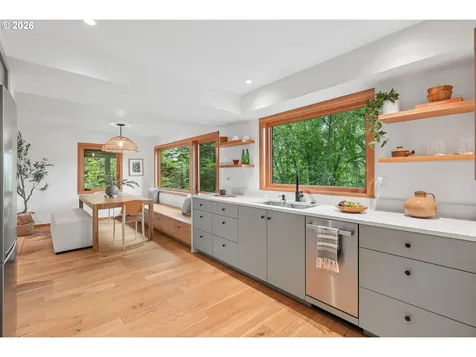 910 SW Canning Street Portland OR 97201