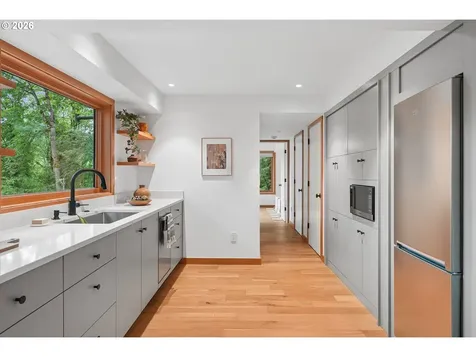 910 SW Canning Street Portland OR 97201