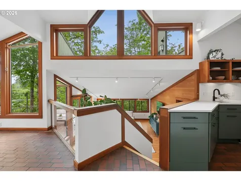910 SW Canning Street Portland OR 97201
