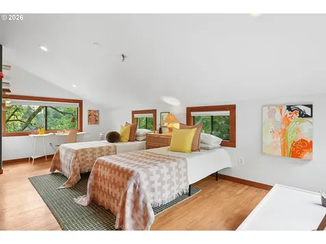 910 SW Canning Street Portland OR 97201