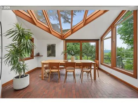 910 SW Canning Street Portland OR 97201