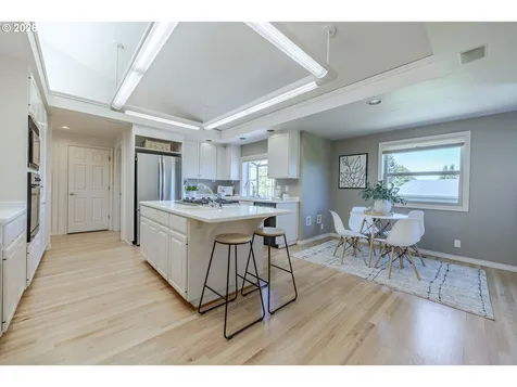 410 Spyglass Drive Eugene OR 97401