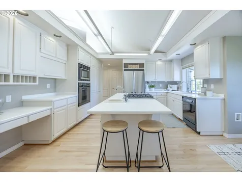410 Spyglass Drive Eugene OR 97401