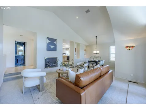 410 Spyglass Drive Eugene OR 97401