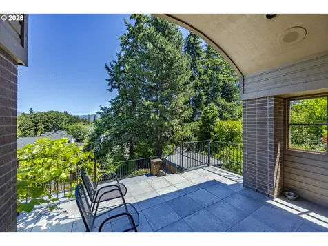 410 Spyglass Drive Eugene OR 97401