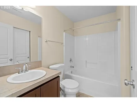 5626 NE Vino Court Hillsboro OR 97124