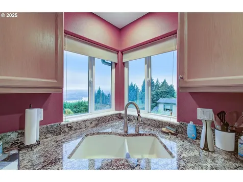 265 Horizon Drive Kalama WA 98625