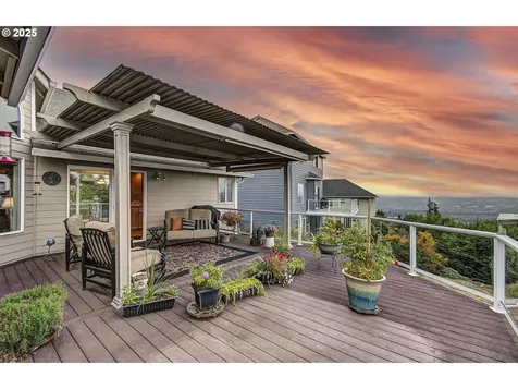 265 Horizon Drive Kalama WA 98625