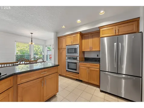 15540 Partridge Drive Lake Oswego OR 97035