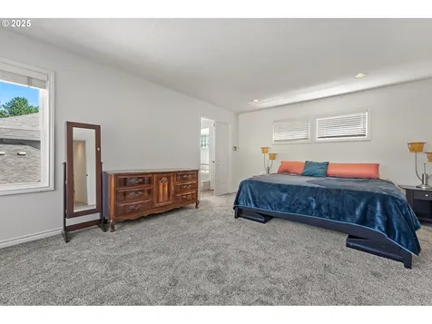 15540 Partridge Drive Lake Oswego OR 97035