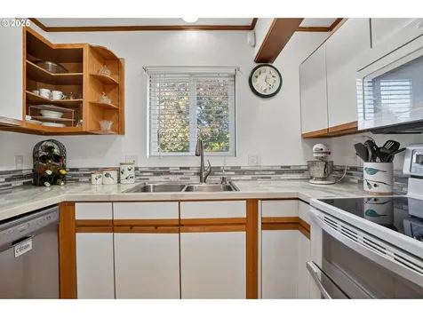 206 SE 220th Avenue Gresham OR 97030
