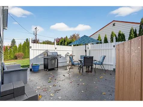 206 SE 220th Avenue Gresham OR 97030