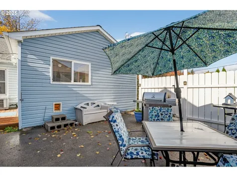 206 SE 220th Avenue Gresham OR 97030