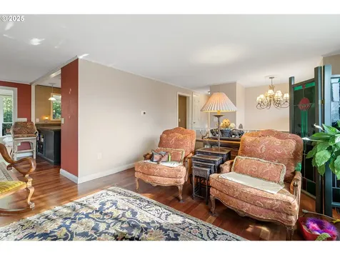 17585 Kirkwood Street Gladstone OR 97027