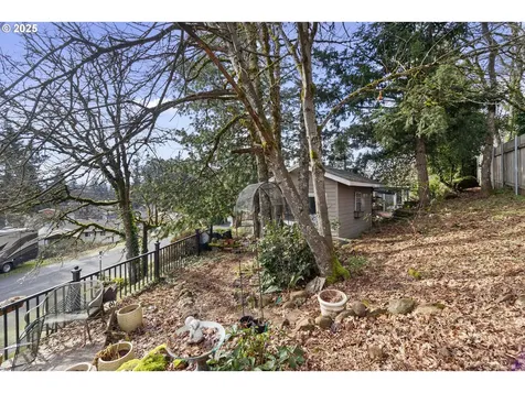 17585 Kirkwood Street Gladstone OR 97027
