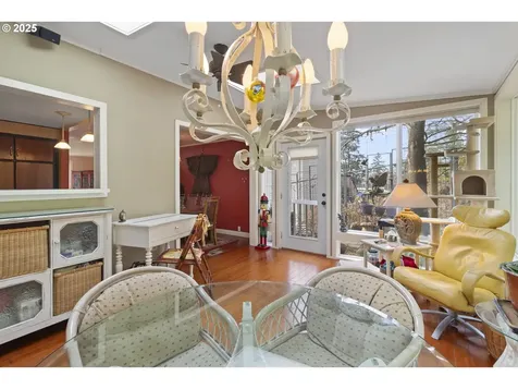 17585 Kirkwood Street Gladstone OR 97027