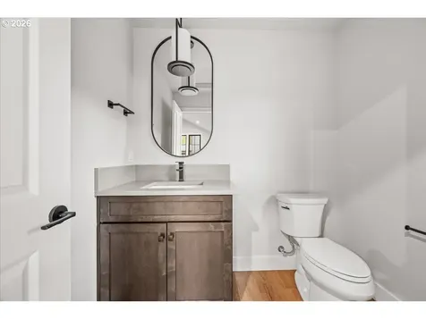 760 N V Street Washougal WA 98671