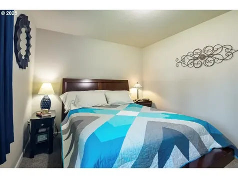 201 Ironwood Court Lyons OR 97358