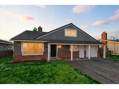 1342 Quinalt Street Springfield OR 97477