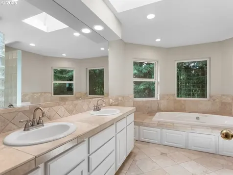 529 Lone Oak Road Longview WA 98632