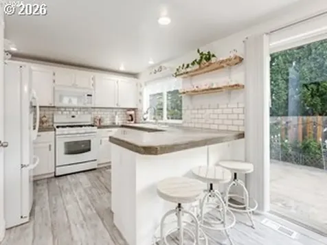 3200 SE Hampton Loop Troutdale OR 97060