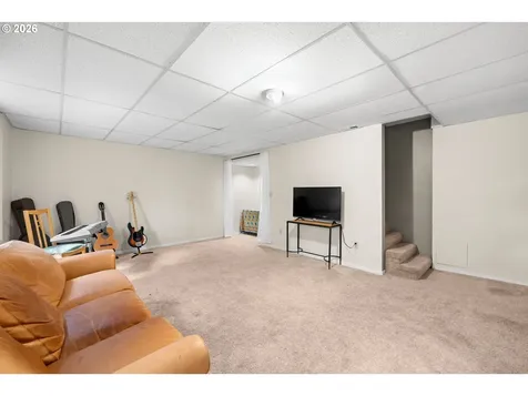 7939 SW 11th Avenue Portland OR 97219