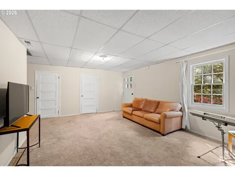 7939 SW 11th Avenue Portland OR 97219
