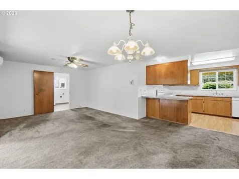 2158 N Danebo Avenue Eugene OR 97402