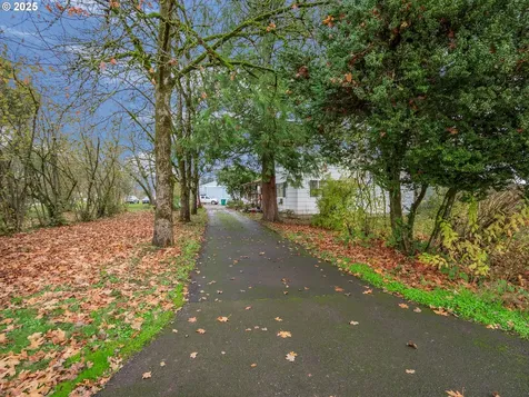 3312 E Fernwood Road Newberg OR 97132