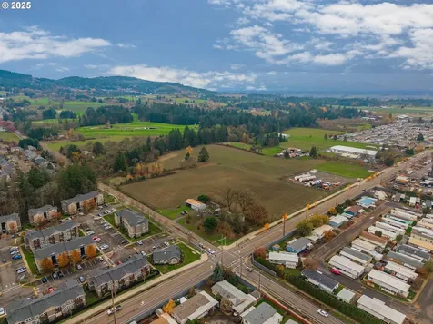 3312 E Fernwood Road Newberg OR 97132
