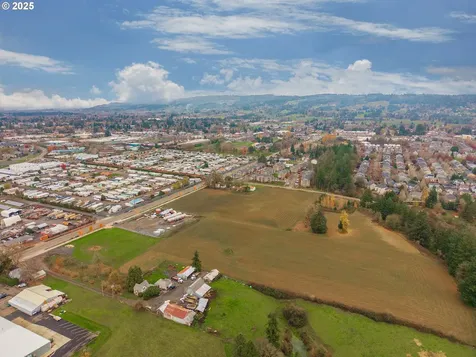 3312 E Fernwood Road Newberg OR 97132