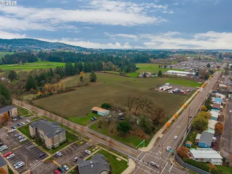 3312 E Fernwood Road Newberg OR 97132